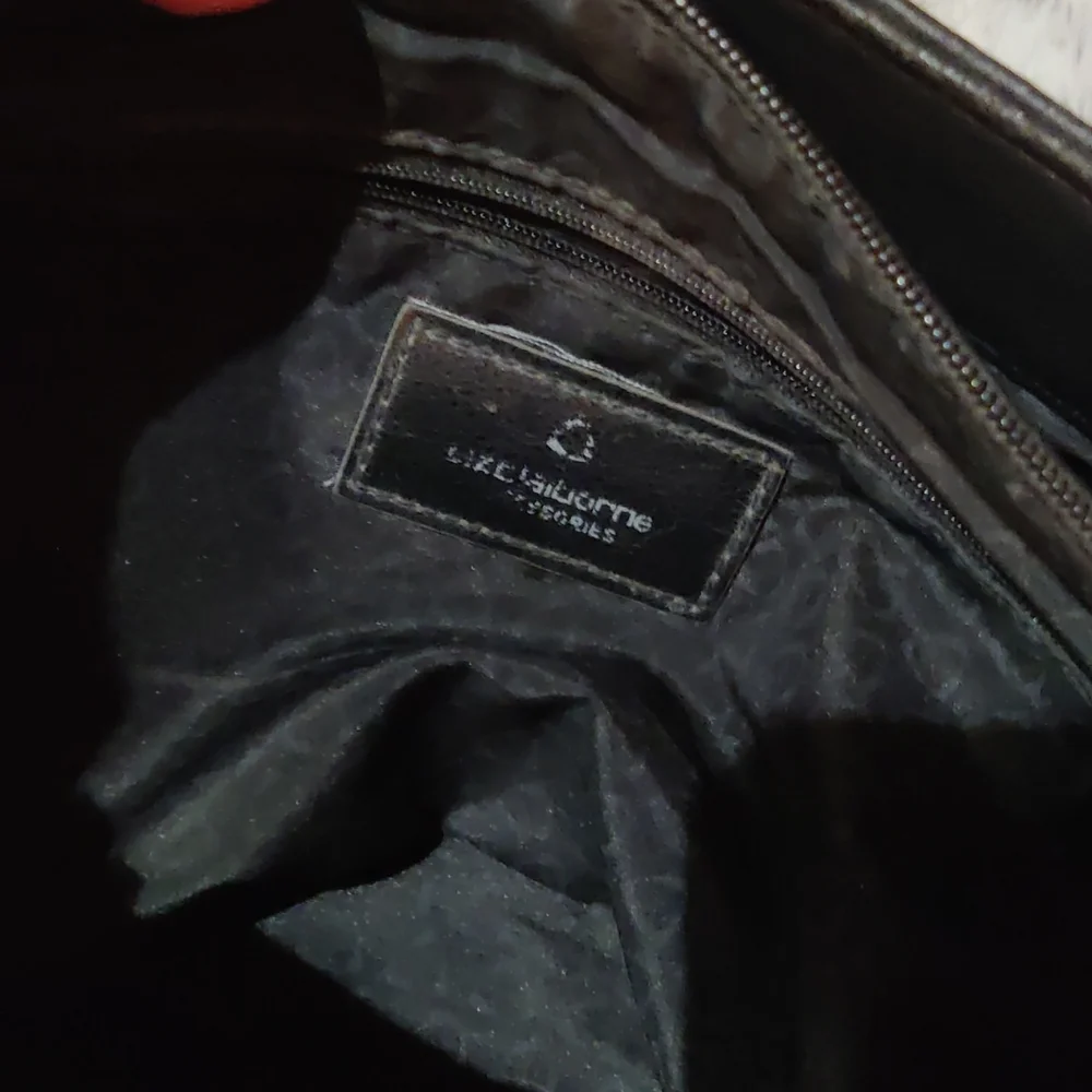 Liz Claiborne Black Leather Shoulder Bag - Picture 7 of 11